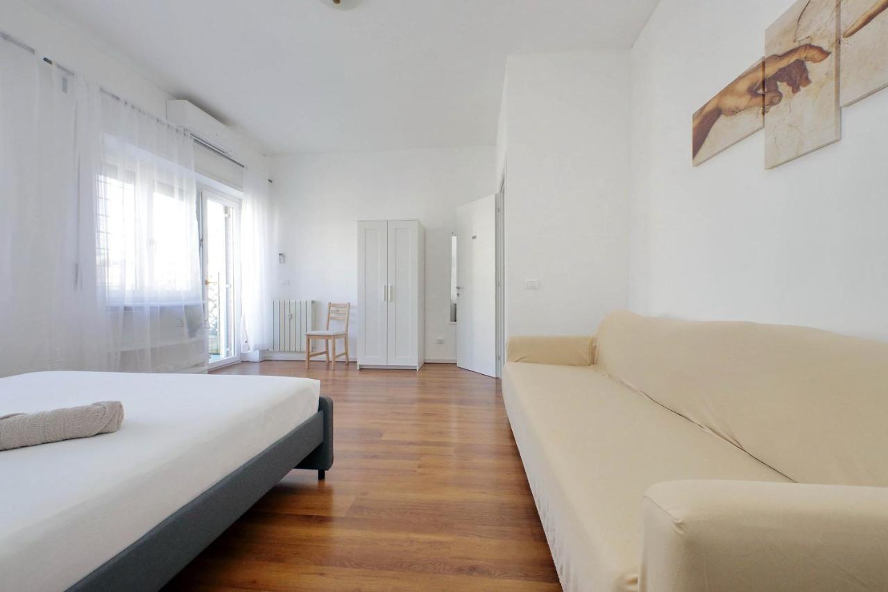 Zucchi Rooms Ρώμη Εξωτερικό φωτογραφία